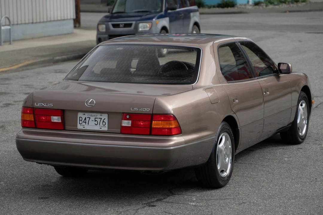 1998 Lexus LS 2nd Gen - Image 18 of 31