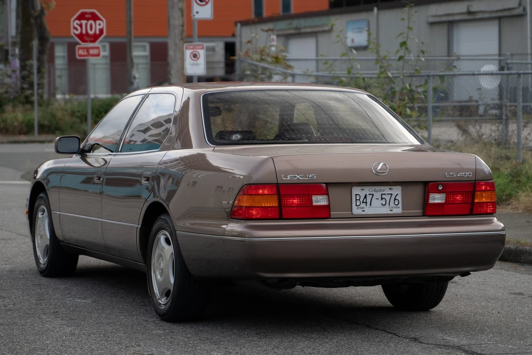 1998 Lexus LS 2nd Gen - Image 12 of 31