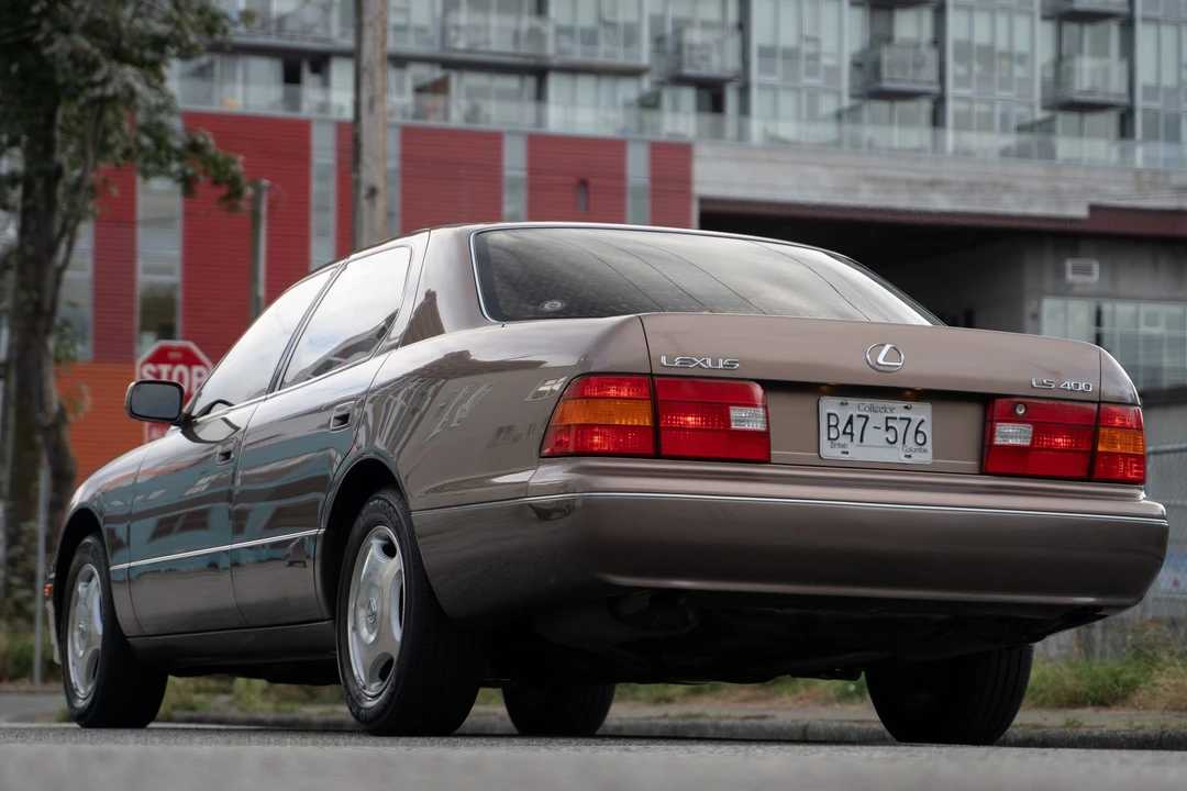 1998 Lexus LS 2nd Gen - Image 13 of 31
