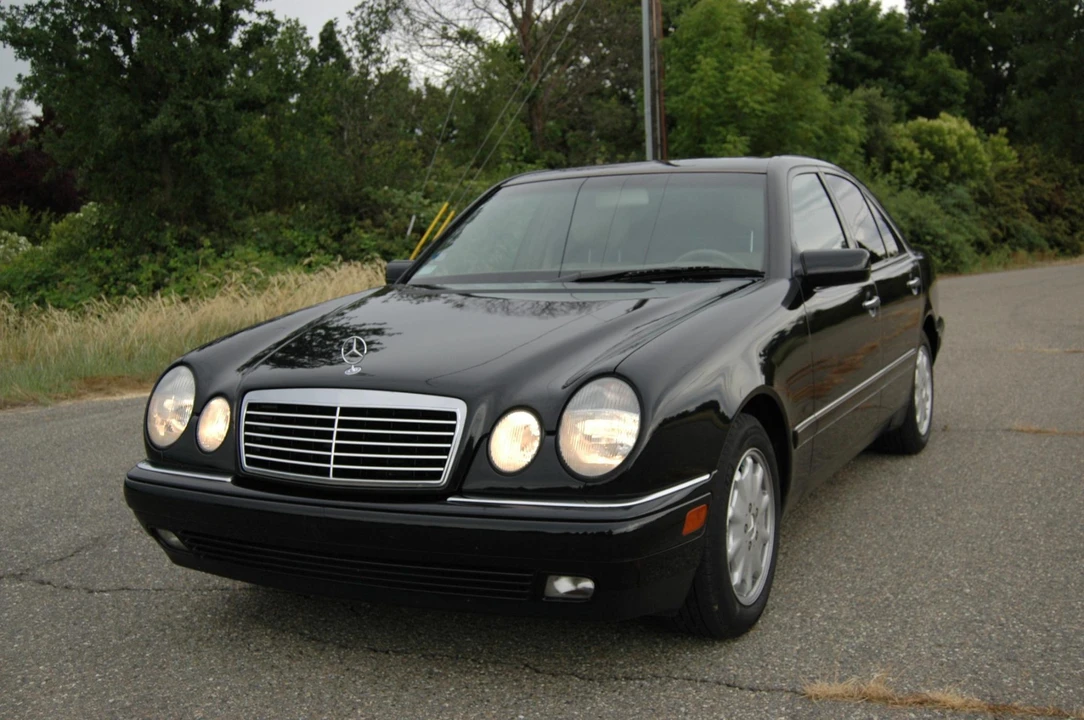 1998 Mercedes-Benz W210 E-Class - Image 3 of 31