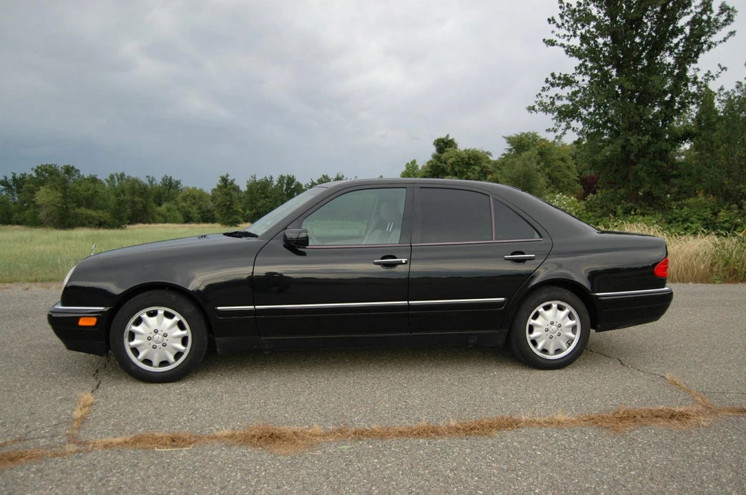 1998 Mercedes-Benz W210 E-Class - Image 5 of 31
