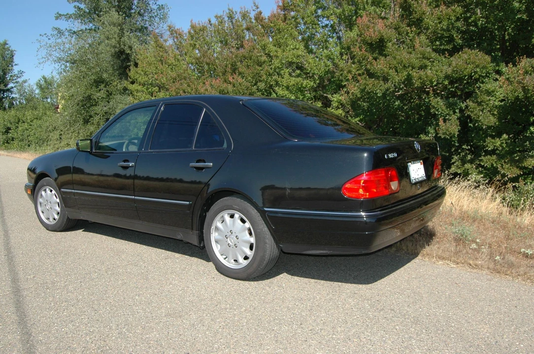 1998 Mercedes-Benz W210 E-Class - Image 7 of 31