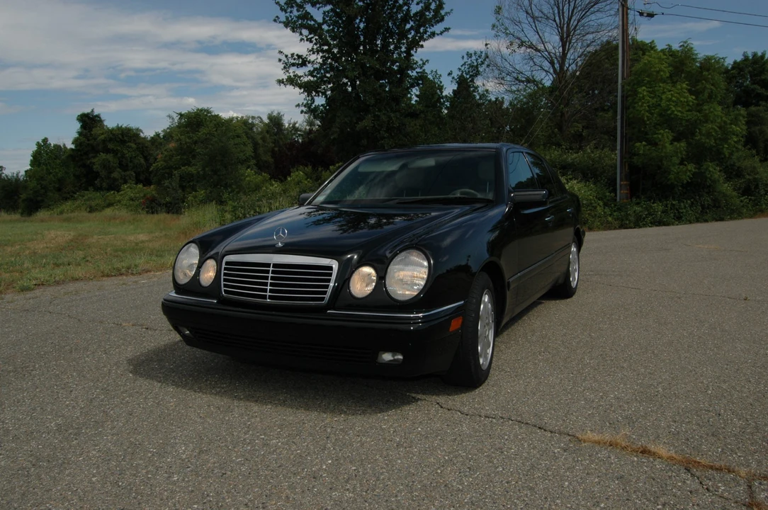 1998 Mercedes-Benz W210 E-Class - Image 2 of 31
