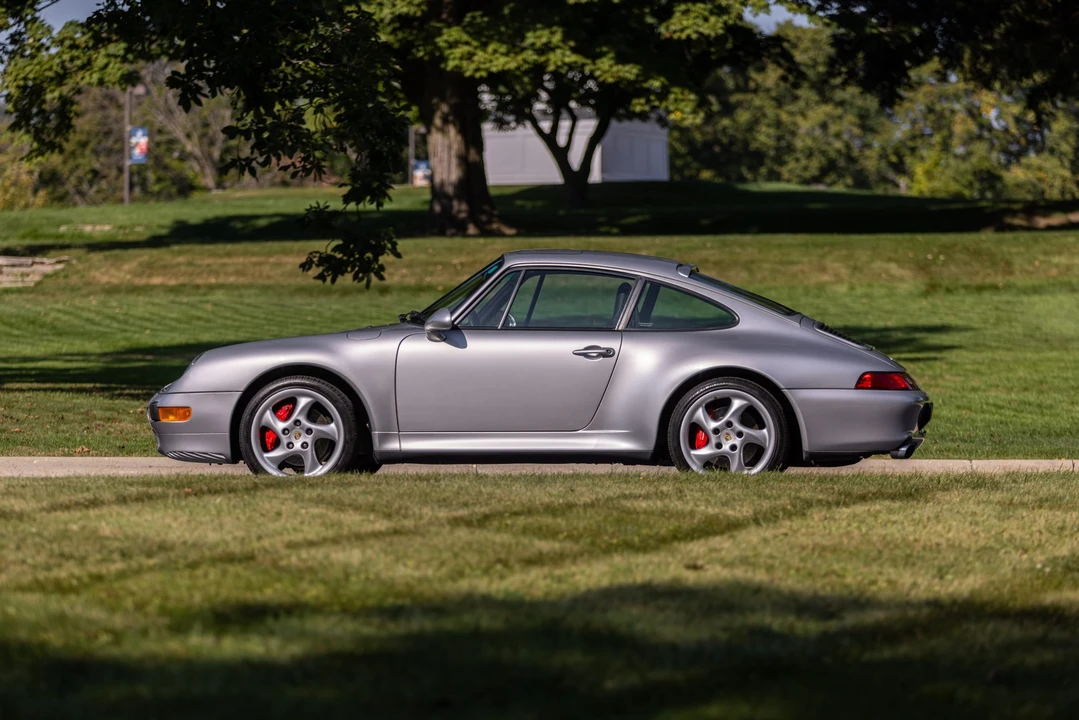 1998 Porsche 993 Carrera 4S - Image 12 of 31