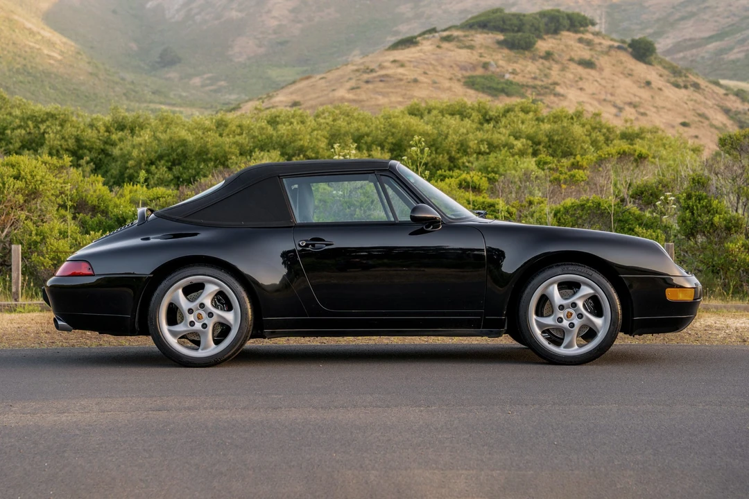 1998 Porsche 993 Carrera - Image 13 of 31