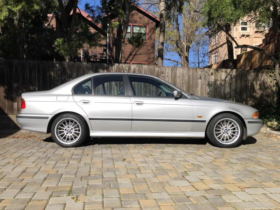 1999 BMW E39 540i - Image 8 of 31