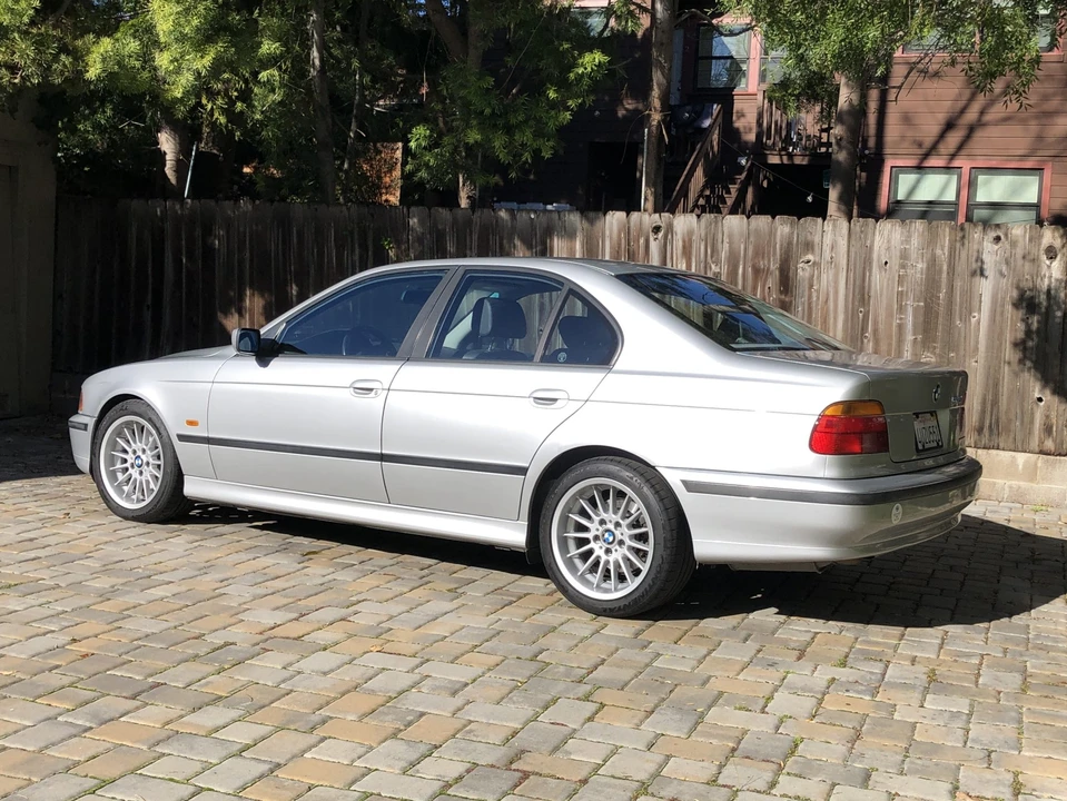 1999 BMW E39 540i - Image 10 of 31