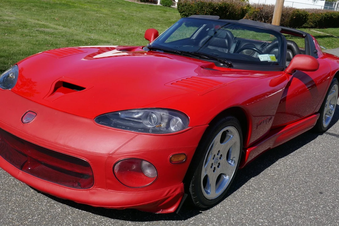 1999 Dodge Viper 2nd Gen - Image 2 of 31