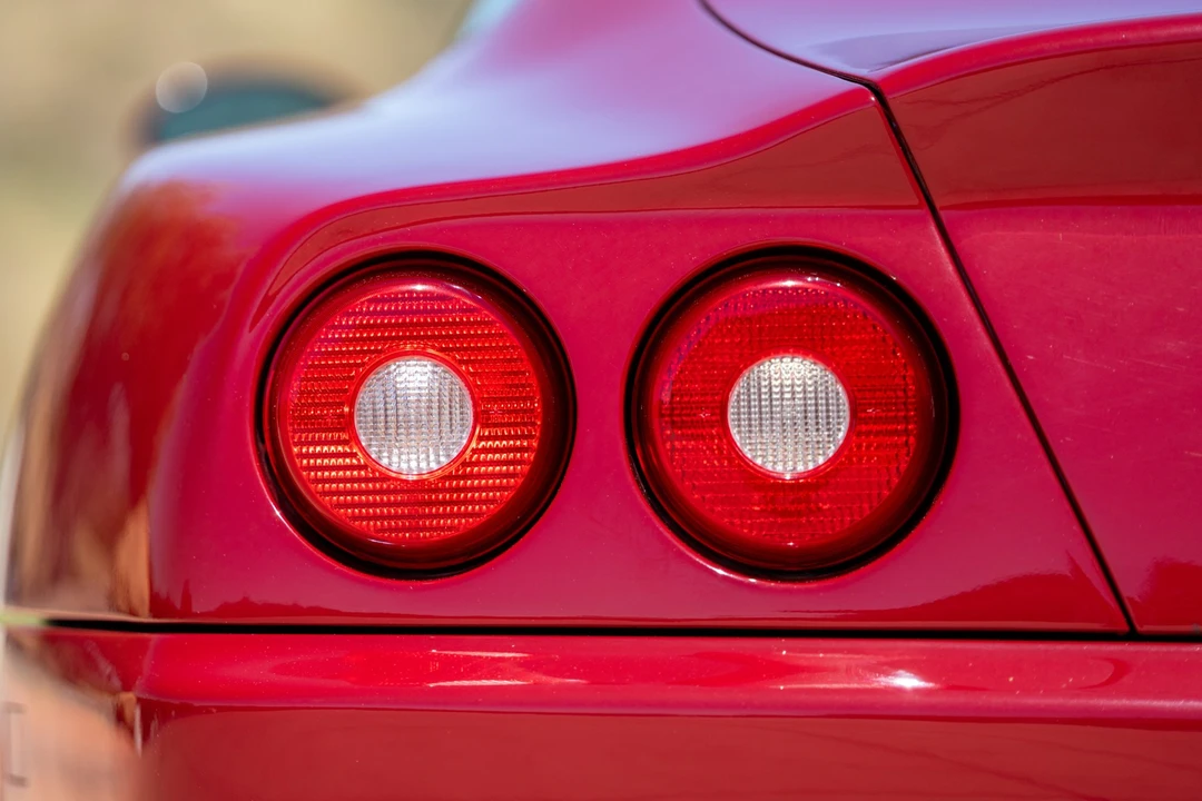 1999 Ferrari 550 Maranello - Image 13 of 31
