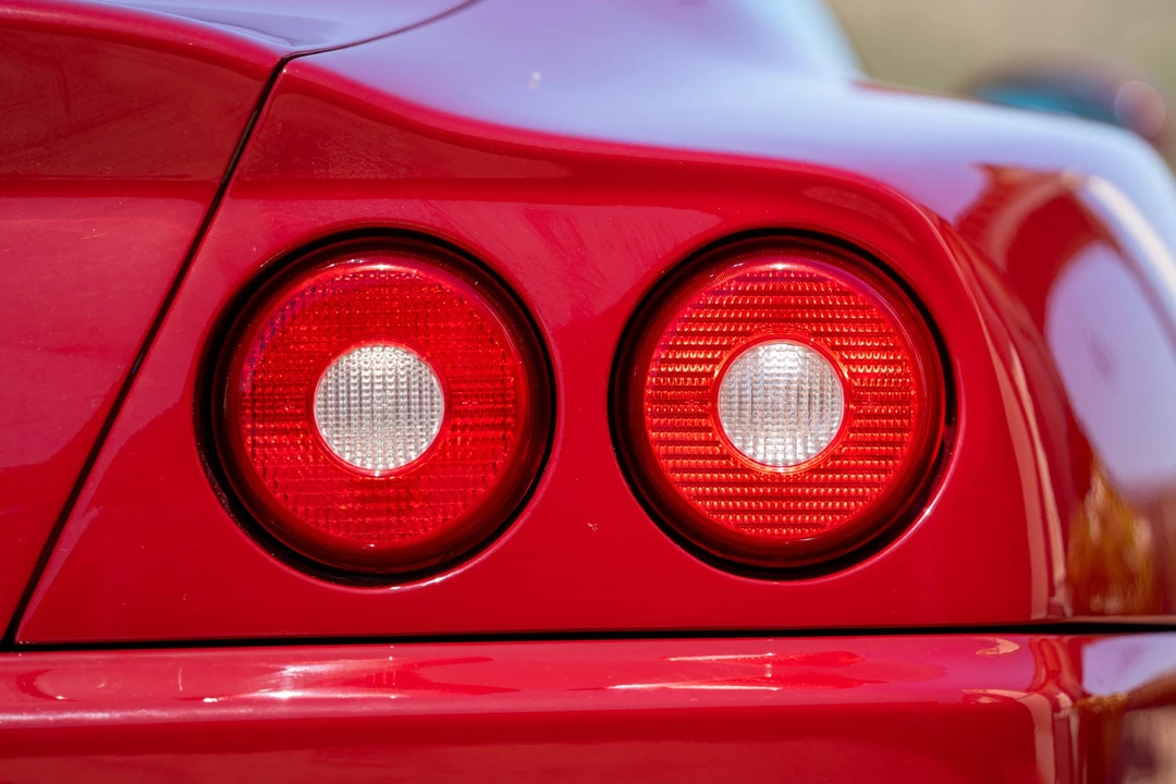 1999 Ferrari 550 Maranello - Image 14 of 31