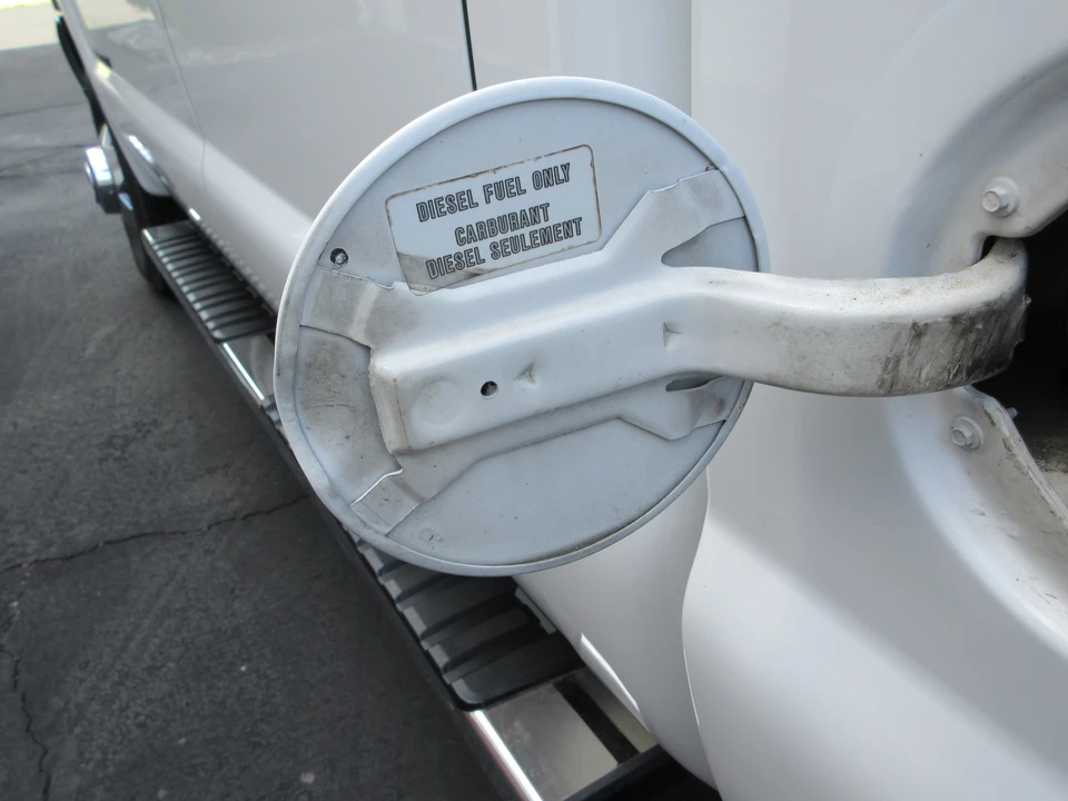 1999 Ford Super Duty 1st Gen - Image 19 of 31