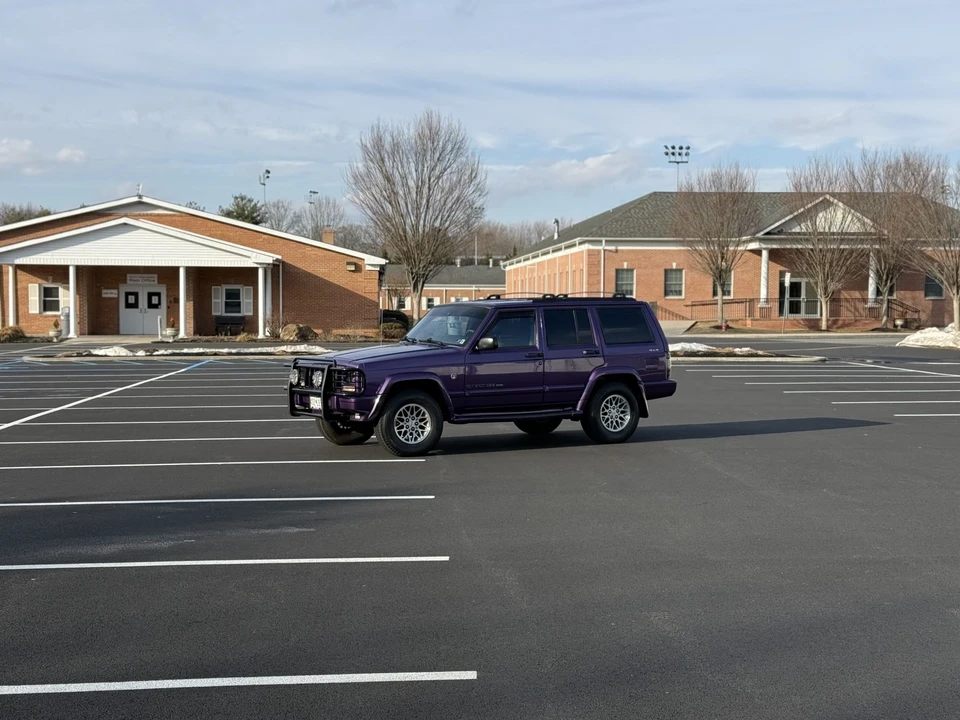 1999 Jeep XJ Cherokee - Image 2 of 31
