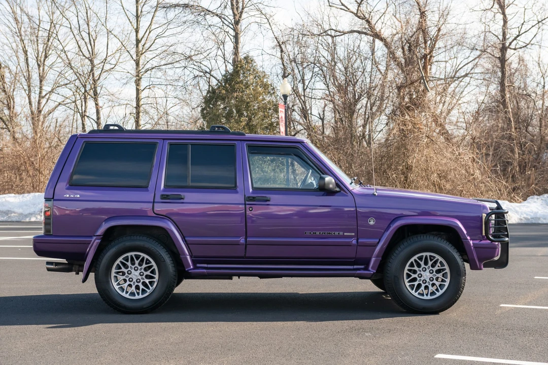 1999 Jeep XJ Cherokee - Image 14 of 31