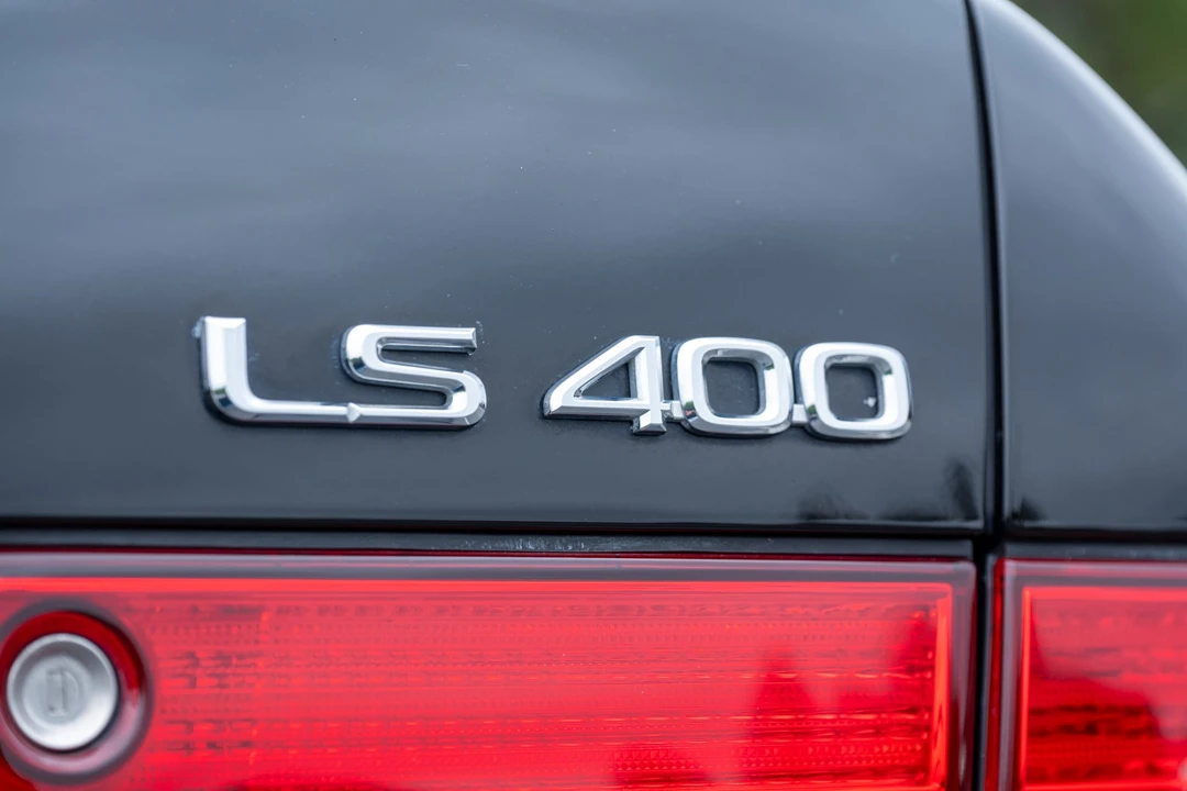 1999 Lexus LS 2nd Gen - Image 22 of 31
