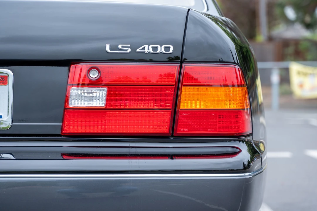 1999 Lexus LS 2nd Gen - Image 14 of 31