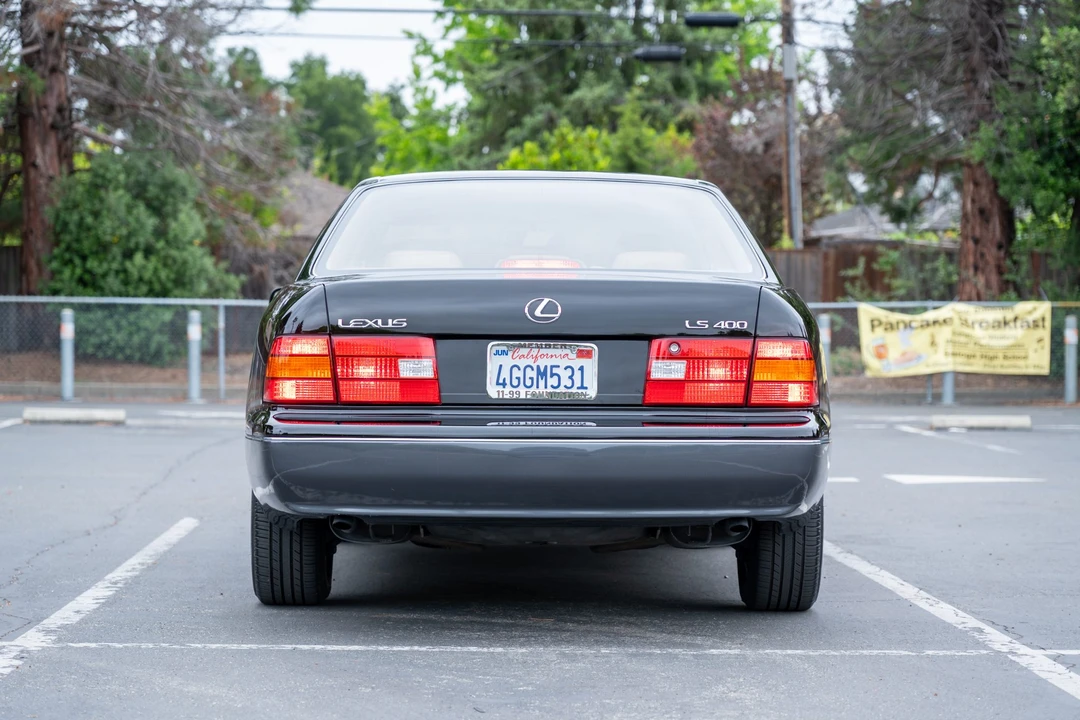 1999 Lexus LS 2nd Gen - Image 5 of 31