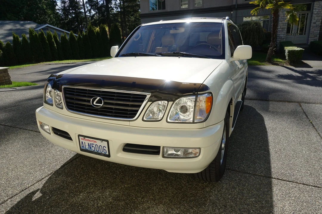1999 Lexus LX 2nd Gen - Image 7 of 31