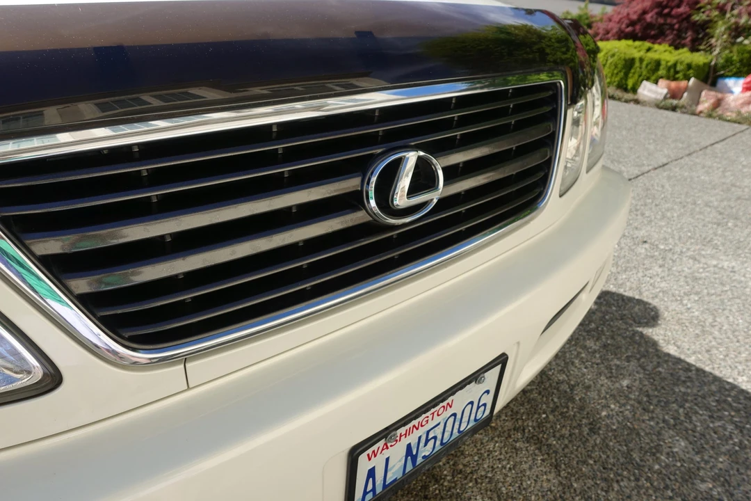 1999 Lexus LX 2nd Gen - Image 29 of 31