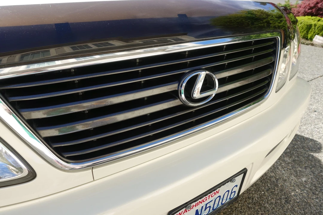 1999 Lexus LX 2nd Gen - Image 30 of 31