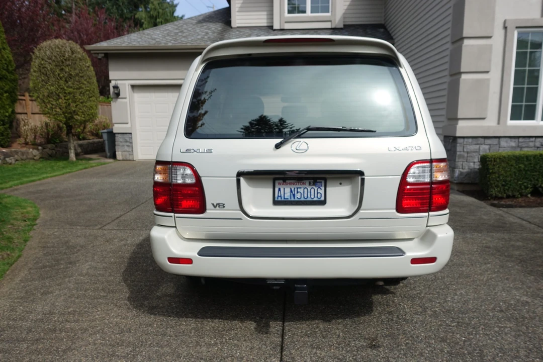 1999 Lexus LX 2nd Gen - Image 20 of 31
