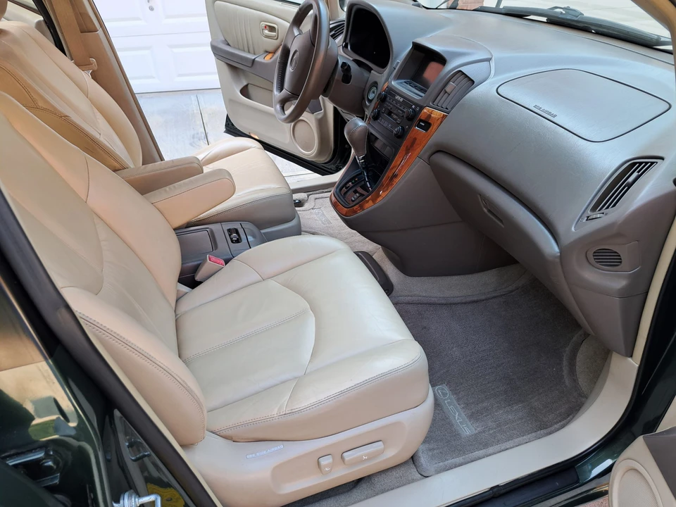 1999 Lexus RX 1st Gen - Image 30 of 31