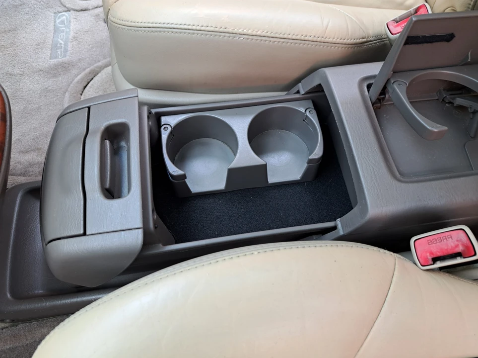1999 Lexus RX 1st Gen - Image 26 of 31