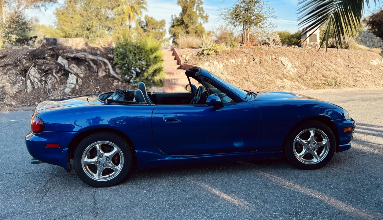 1999 Mazda NB MX-5 Miata - Image 8 of 31