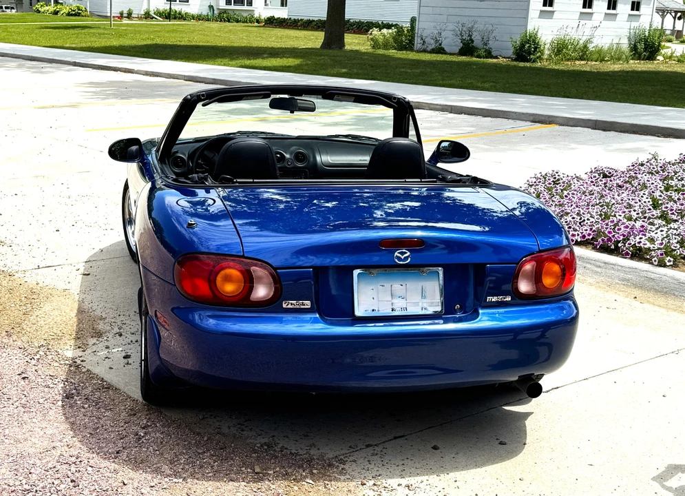 1999 Mazda NB MX-5 Miata - Image 11 of 31