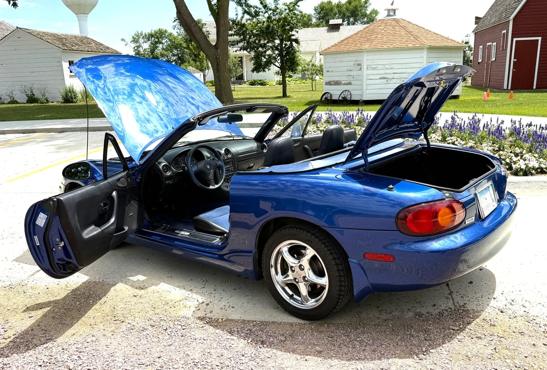 1999 Mazda NB MX-5 Miata - Image 20 of 31