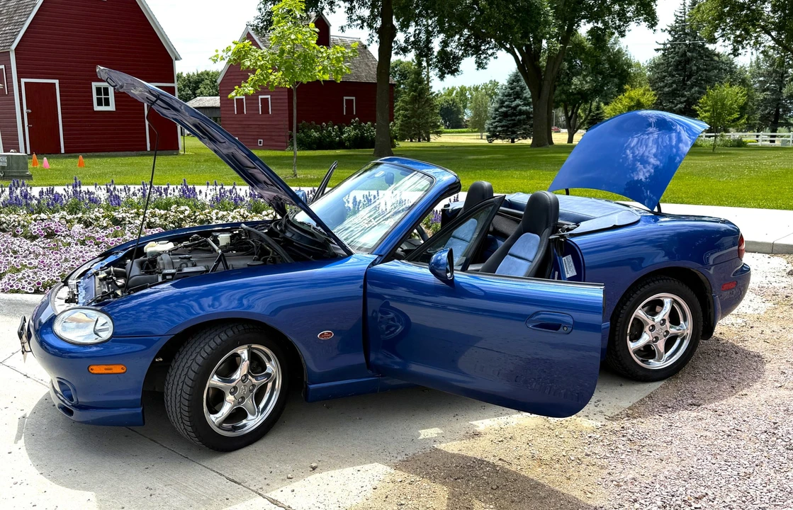 1999 Mazda NB MX-5 Miata - Image 17 of 31