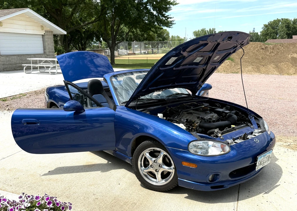 1999 Mazda NB MX-5 Miata - Image 18 of 31