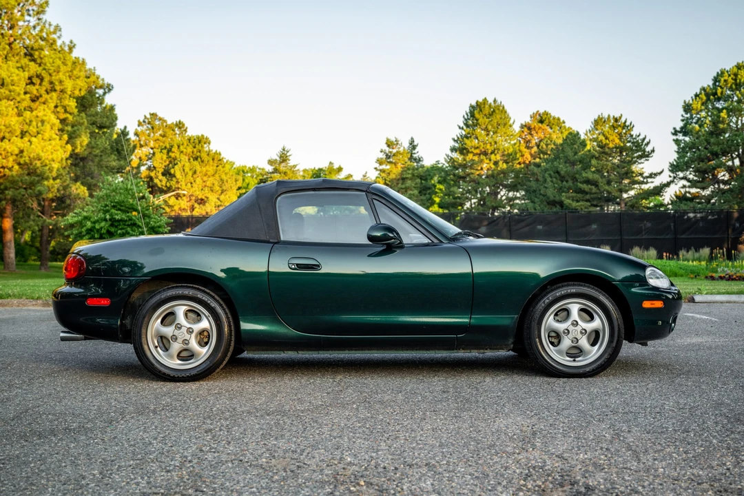 1999 Mazda NB MX-5 Miata - Image 17 of 31