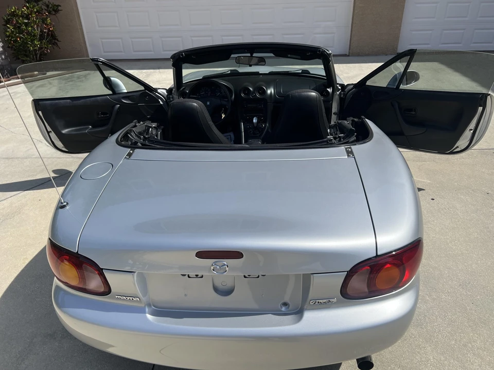 1999 Mazda NB MX-5 Miata - Image 19 of 31
