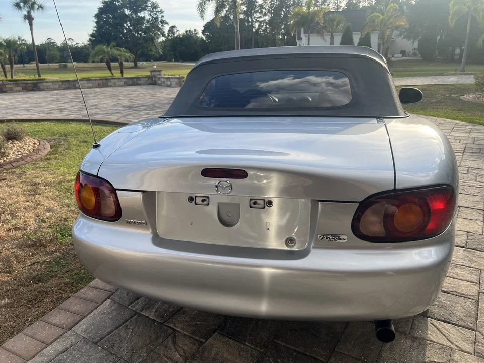 1999 Mazda NB MX-5 Miata - Image 10 of 31