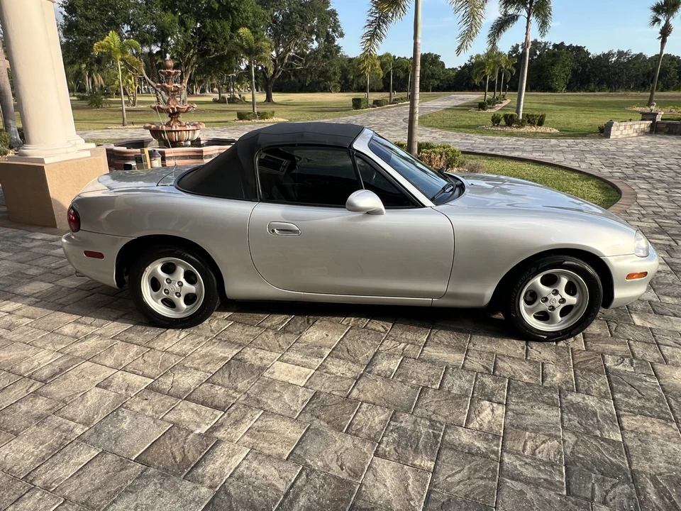 1999 Mazda NB MX-5 Miata - Image 13 of 31