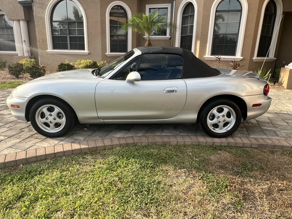 1999 Mazda NB MX-5 Miata - Image 7 of 31