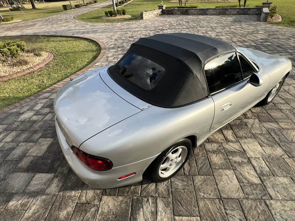 1999 Mazda NB MX-5 Miata - Image 12 of 31
