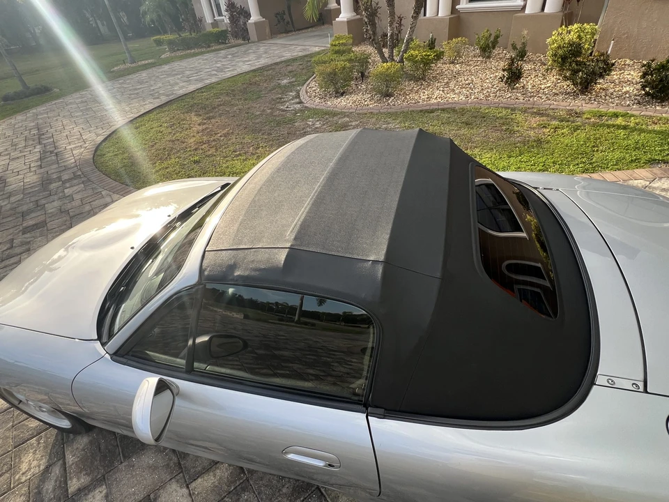 1999 Mazda NB MX-5 Miata - Image 17 of 31