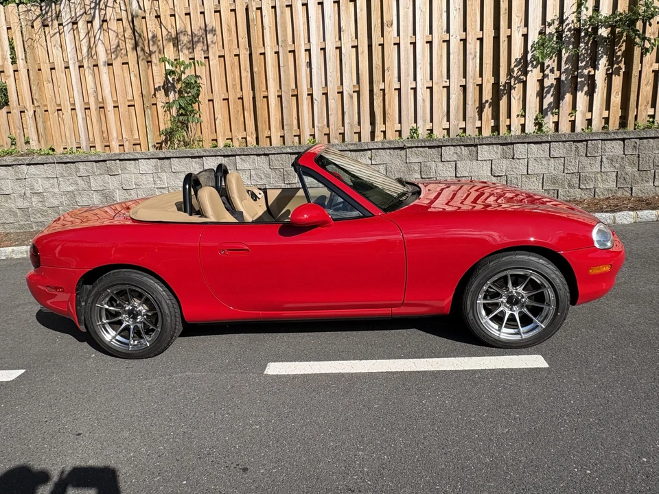 1999 Mazda NB MX-5 Miata - Image 26 of 31