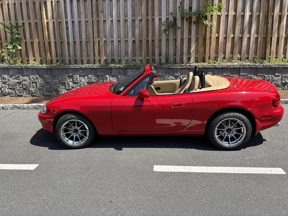1999 Mazda NB MX-5 Miata - Image 8 of 31