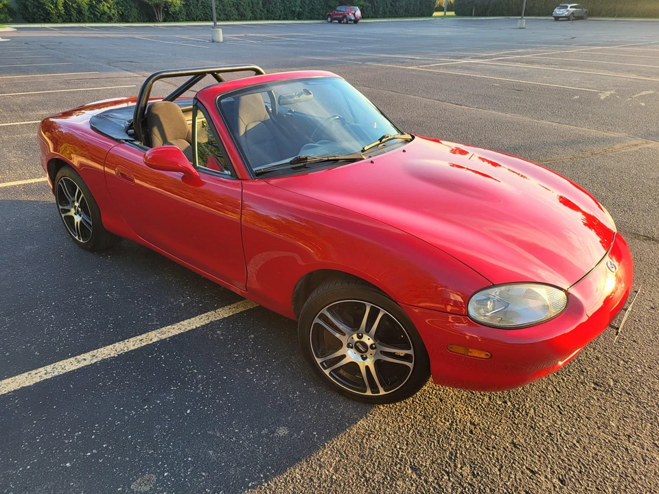 1999 Mazda NB MX-5 Miata - Image 24 of 31