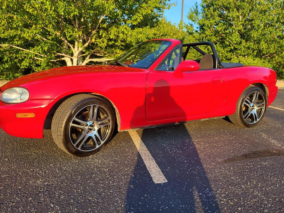 1999 Mazda NB MX-5 Miata - Image 5 of 31