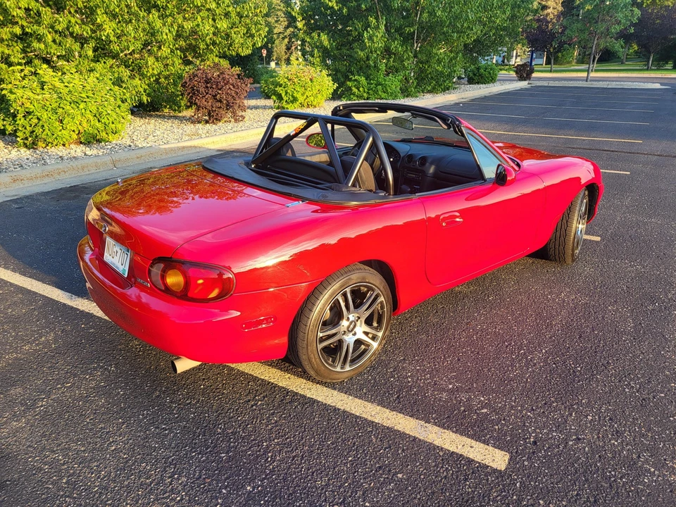 1999 Mazda NB MX-5 Miata - Image 19 of 31