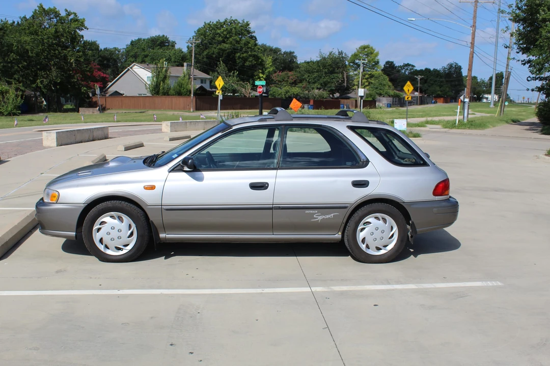 1999 Subaru Impreza 1st Gen - Image 9 of 31