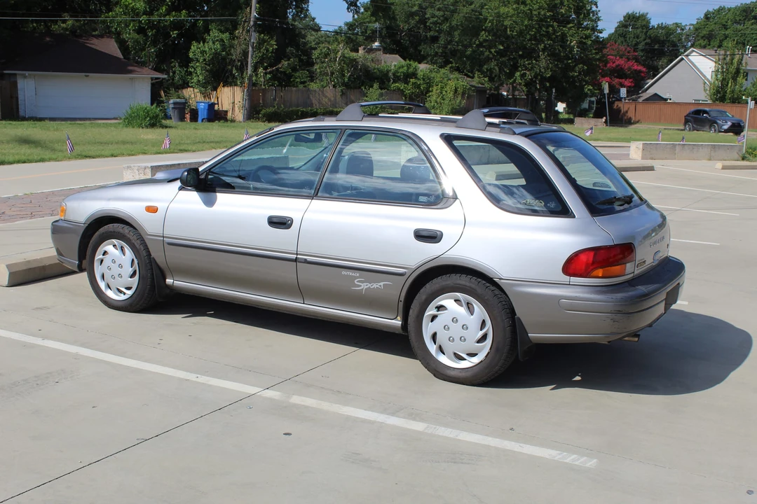 1999 Subaru Impreza 1st Gen - Image 10 of 31