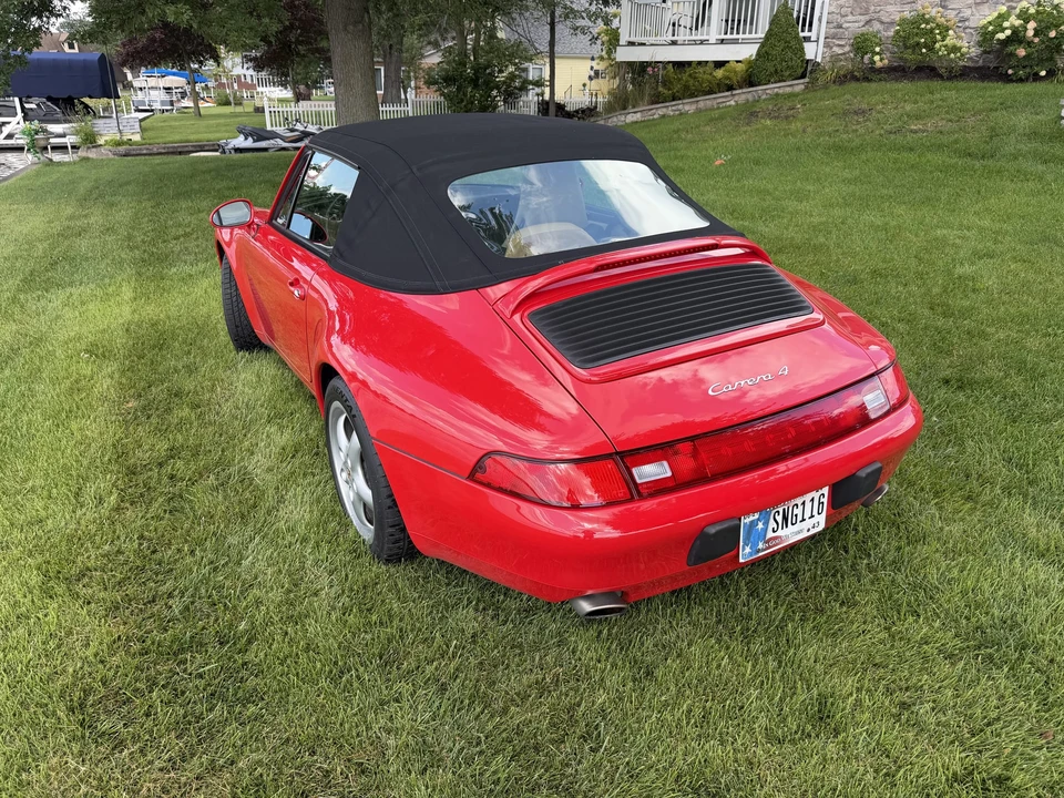 1996 Porsche 993 Carrera 4 - Image 8 of 31