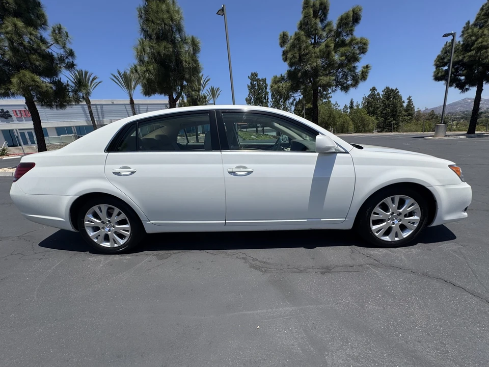 2009 Toyota Avalon 3rd Gen - Image 9 of 31