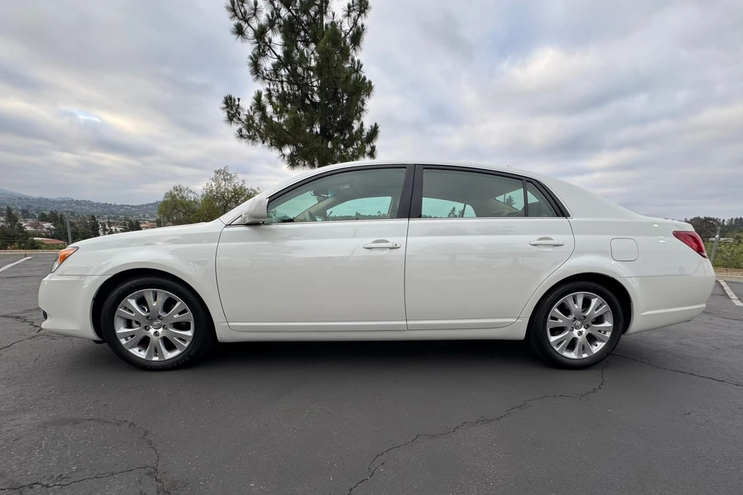 2009 Toyota Avalon 3rd Gen - Image 16 of 31