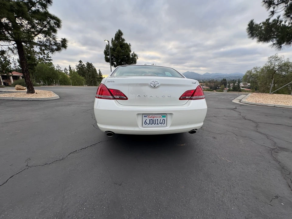 2009 Toyota Avalon 3rd Gen - Image 12 of 31