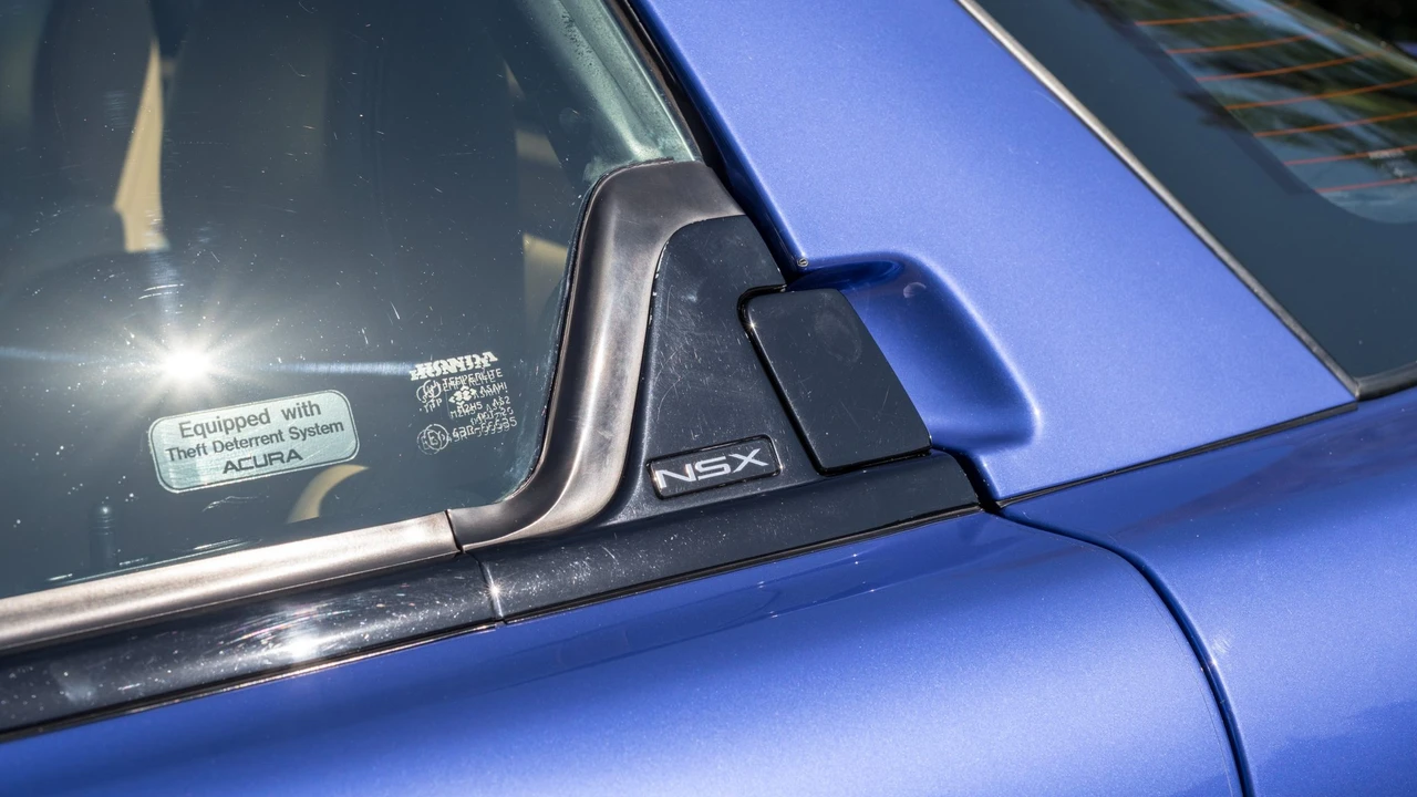 2000 Acura NA2 NSX - Image 22 of 31
